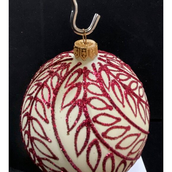 VTG Blown Glass Large Cream Red Glitter Leaf Design Christmas Ornament 5” - Picture 3 of 4